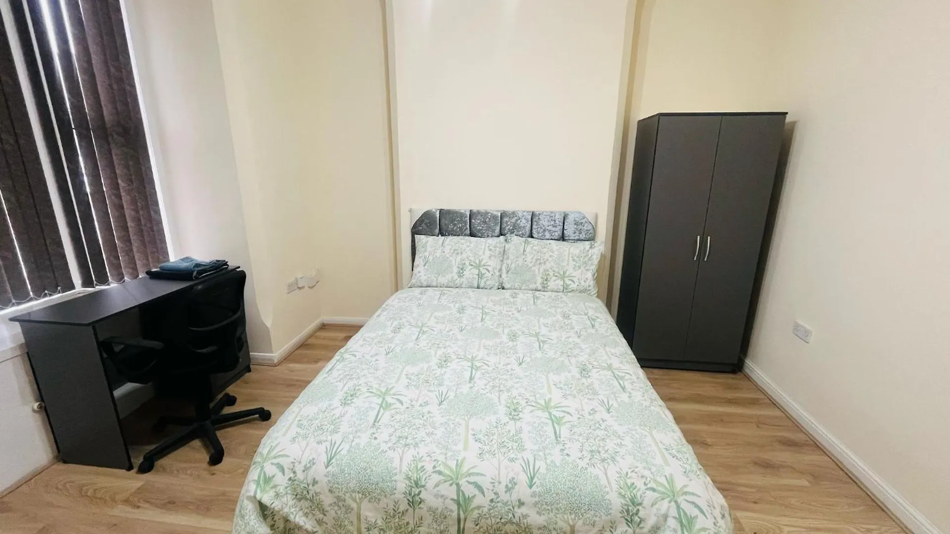 Double Room Near Railway Station & Football Ground 88 Nottingham United Kingdom